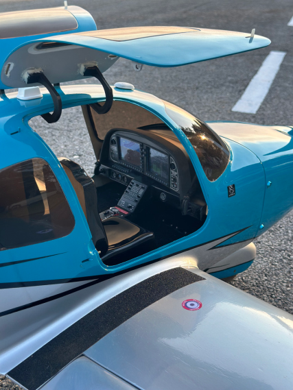 CIRRUS SR22 - UMA RÉPLICA MARAVILHOSA