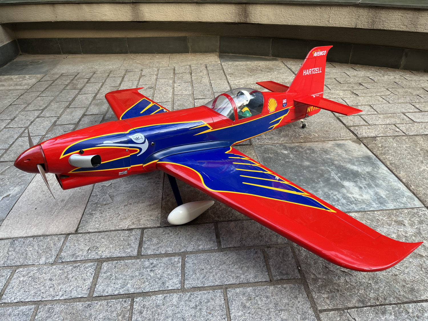 Aeromodelo turbo reven